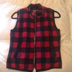 NWT red and black plaid vest!